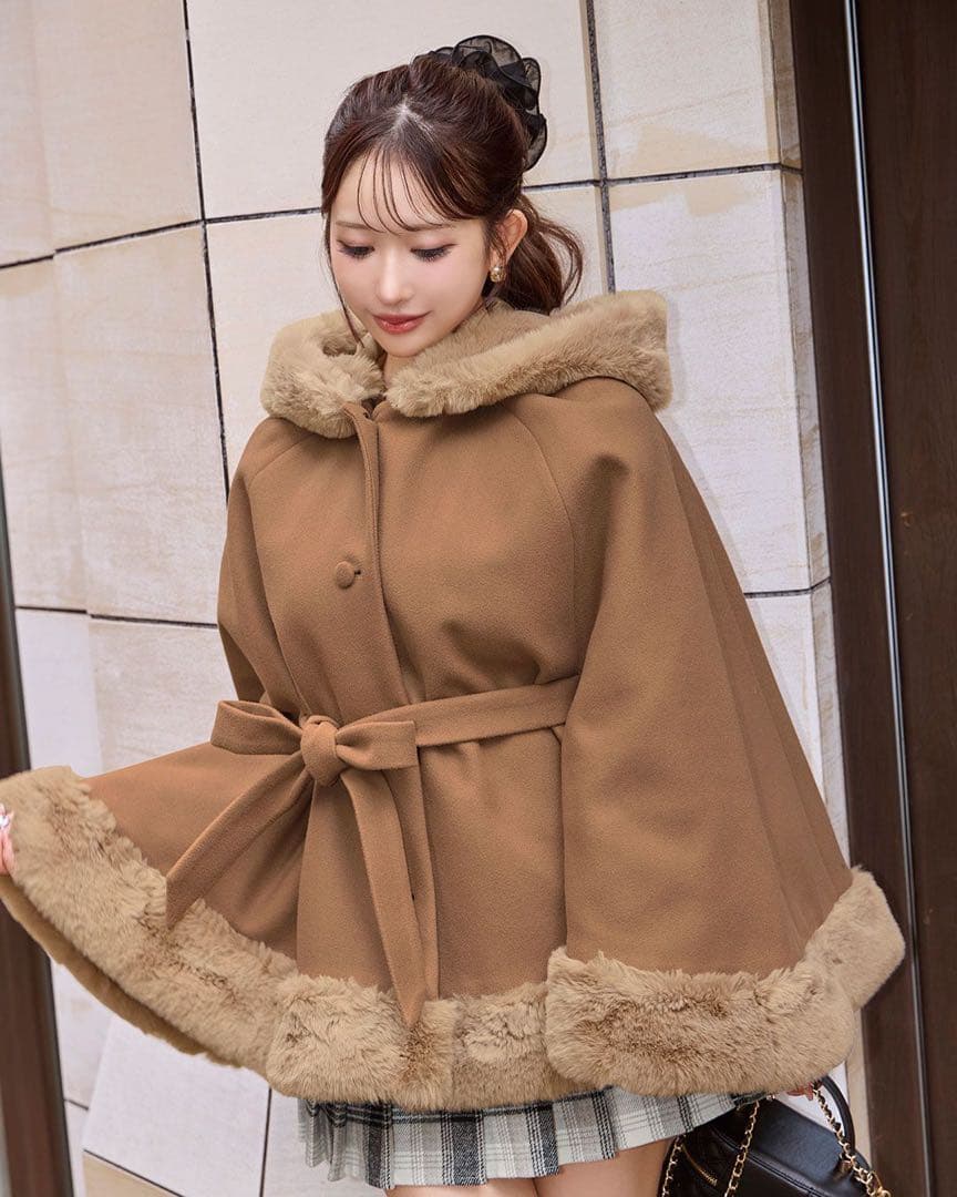 新品タグ付 Cherimi シェリミー フードファーリボンポンチョ ブラウン