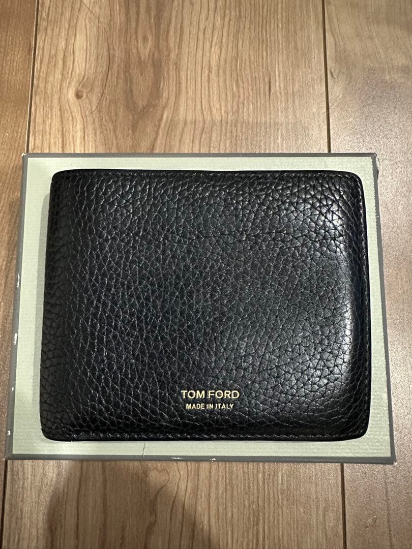 ⭐︎最終値下げ⭐︎TOM FORD ブラック 二つ折り財布