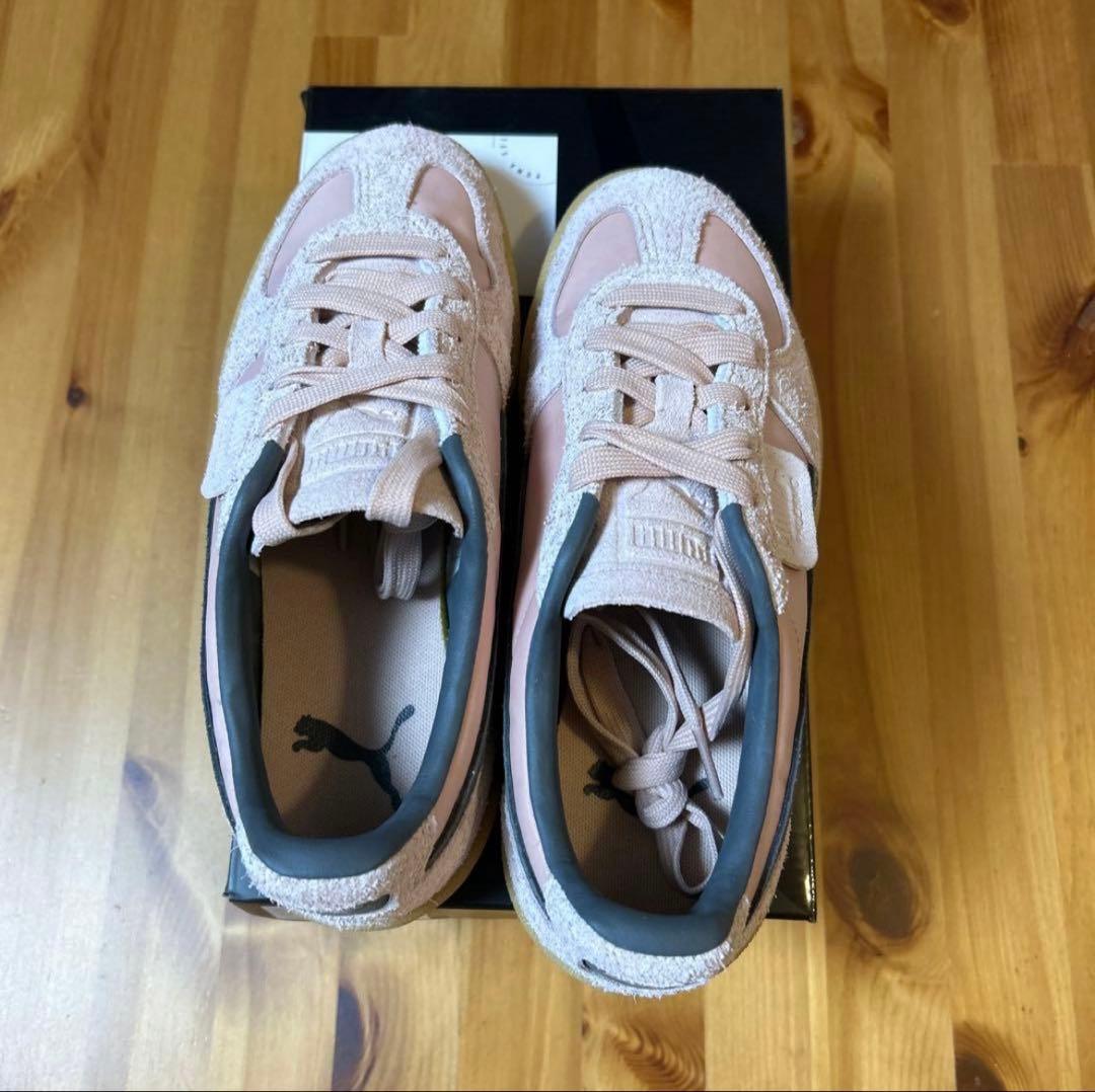 【新品】PUMA パレルモ　スニーカー ピンク/グレー　百々千晴　ヘアリー GS