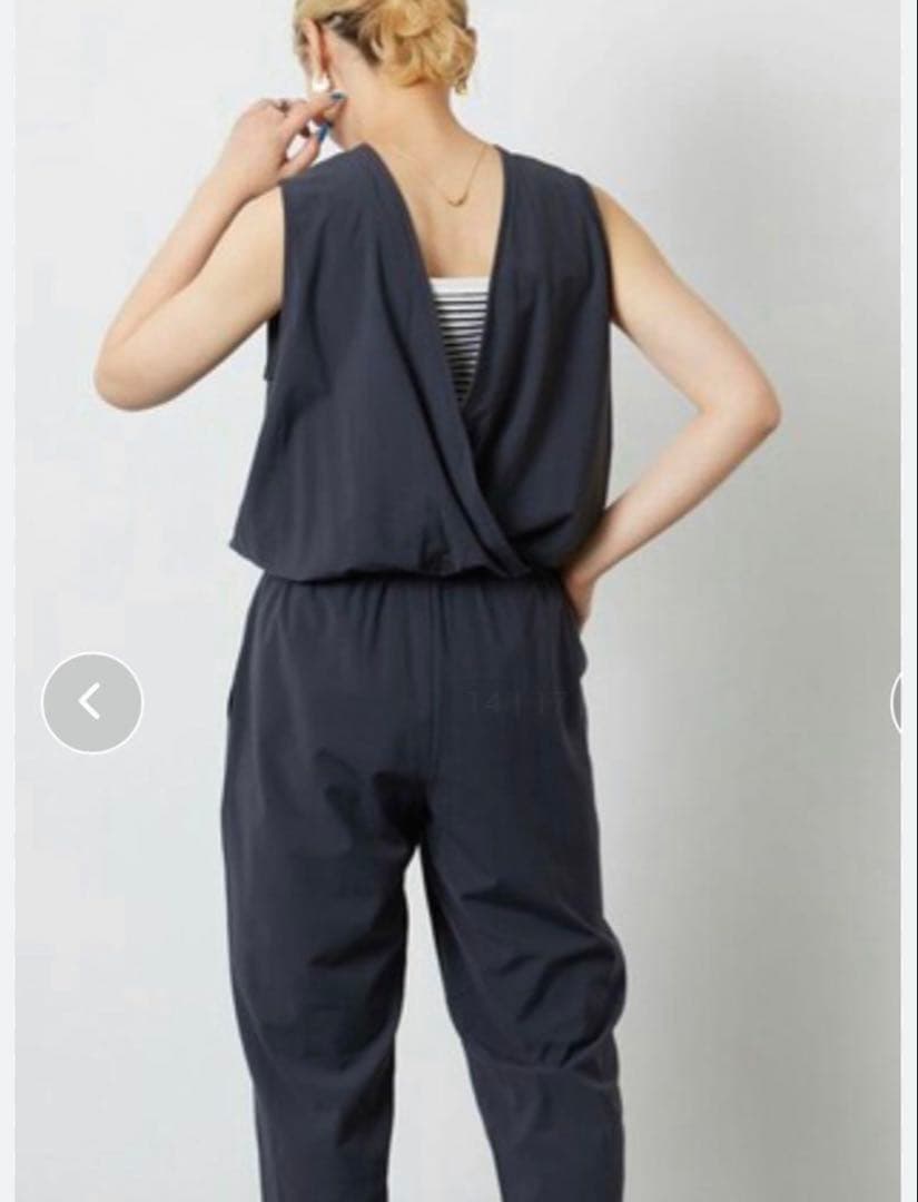 大人気✨ザノースフェイス　ネイチャーアクティブオールインワン　ブラック　黒