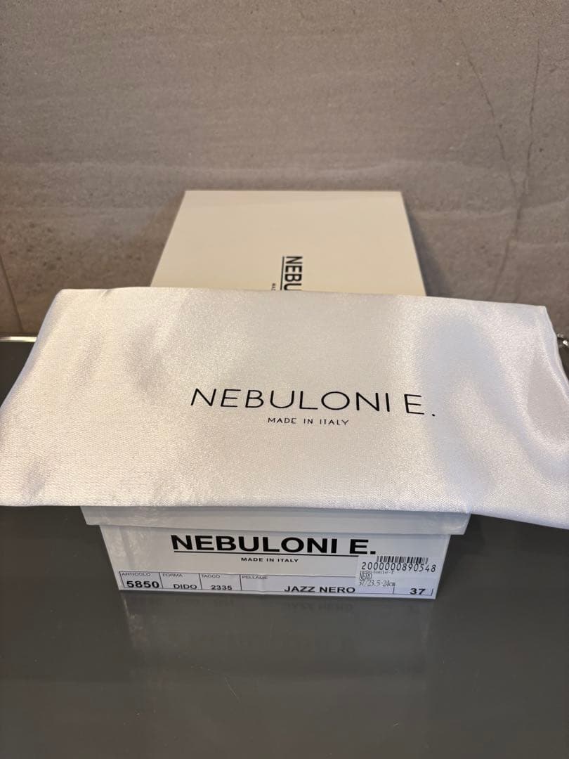 NEBULONI E. ブラックウィングチップシューズ