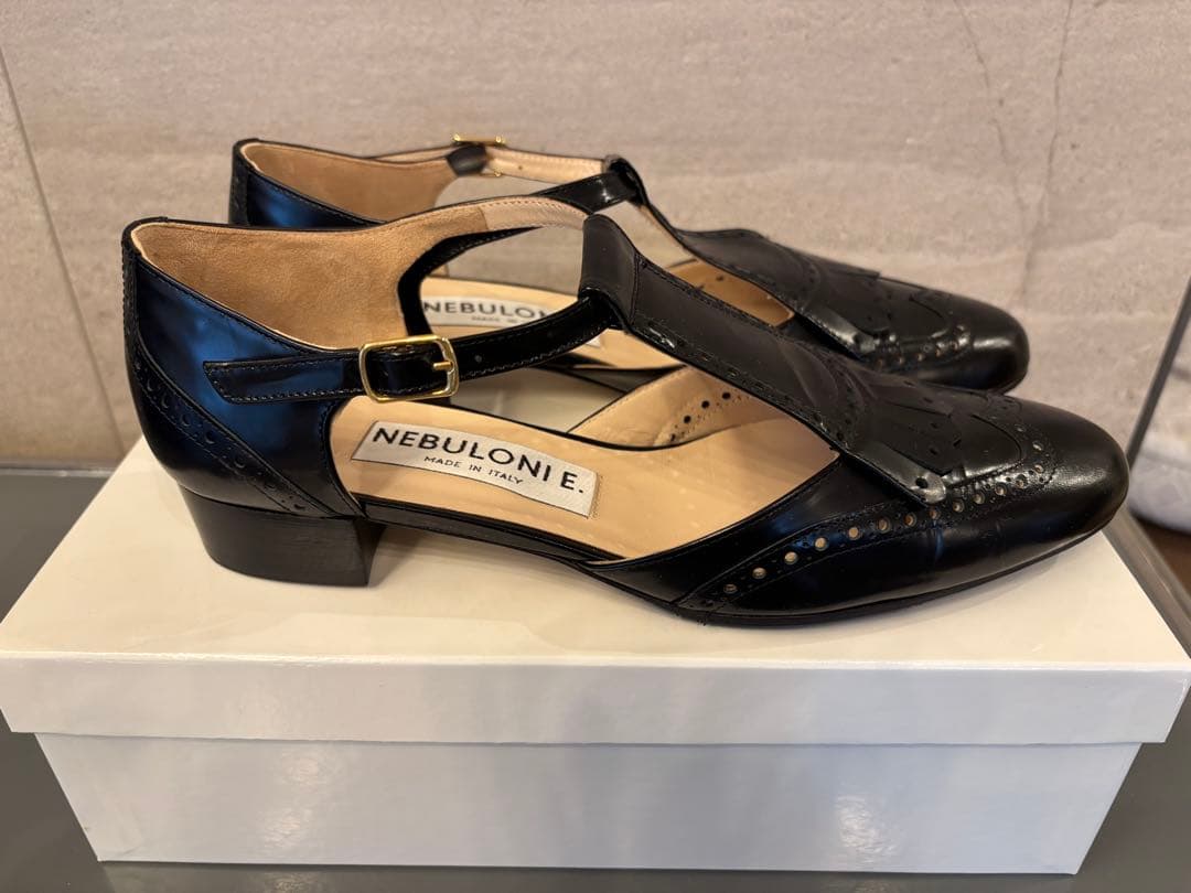 NEBULONI E. ブラックウィングチップシューズ