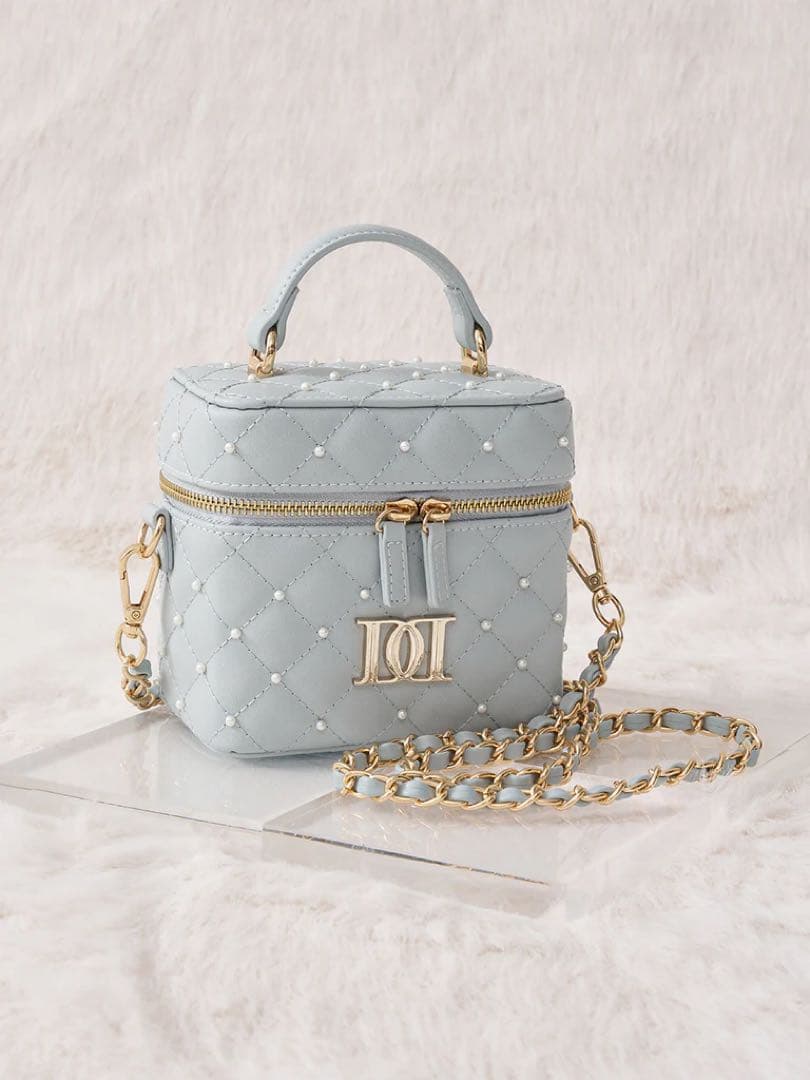 ダーリッチ 【ゴールドパーツ】キルティングパールスクエアミニバッグ サックス