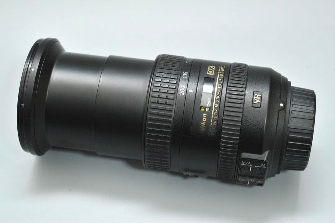 レンズ(ズーム) Nikon AF-S DX NIKKOR 18-200mm