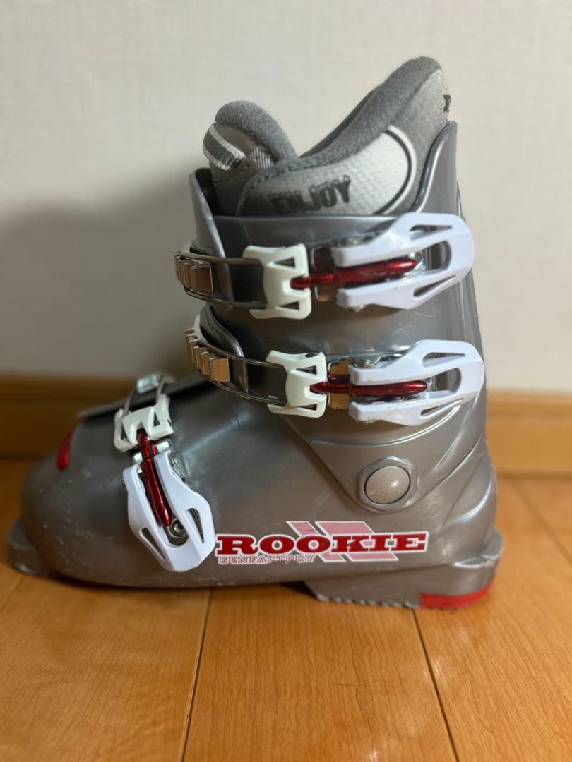 【中古】KAZUMA SPAX Jスキー板126cm、ブーツ、ストックセット