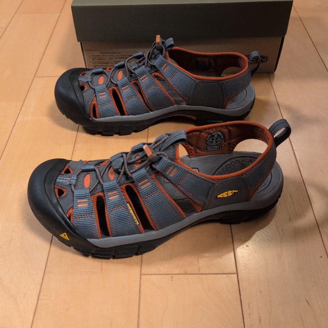 【新品未使用希少品】KEENキーン NEWPORT H2 ニューポートサンダル