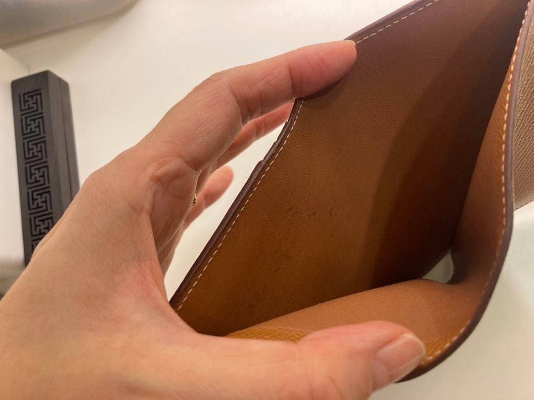 エルメス　ベアンコンパクト　ゴールド