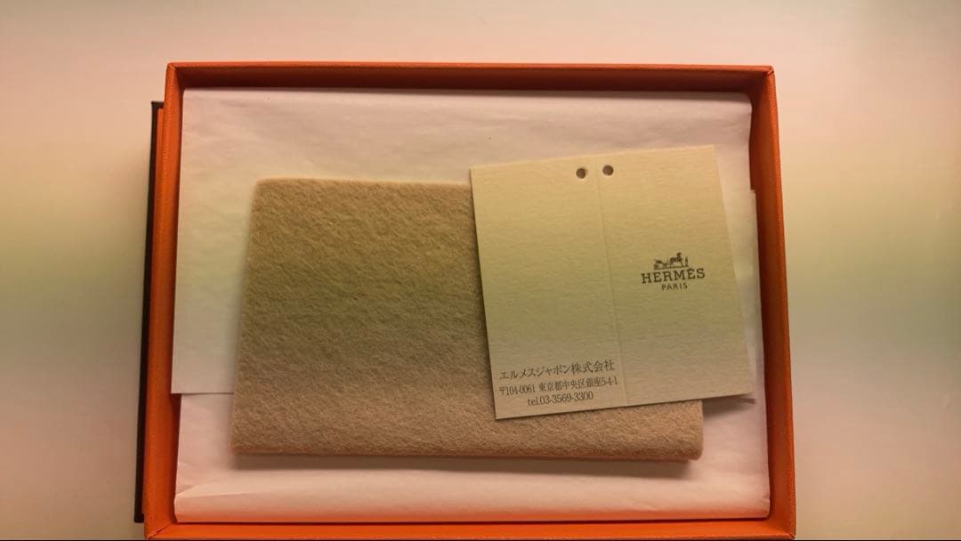 エルメス　ベアンコンパクト　ゴールド