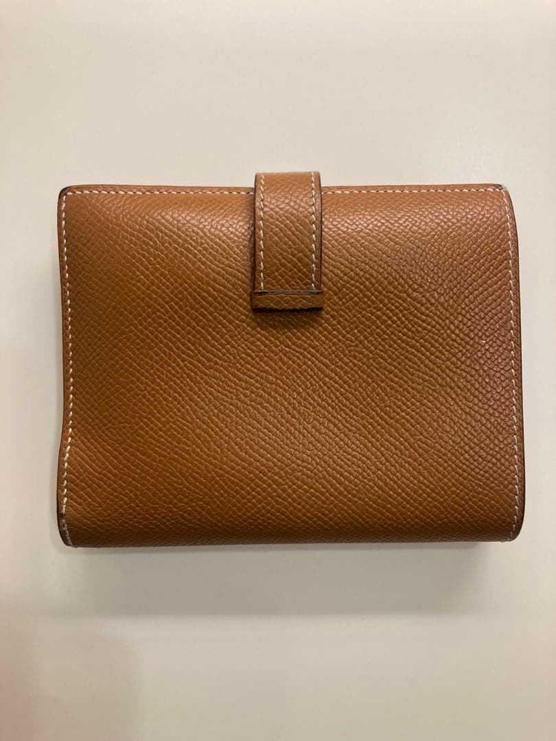 エルメス　ベアンコンパクト　ゴールド