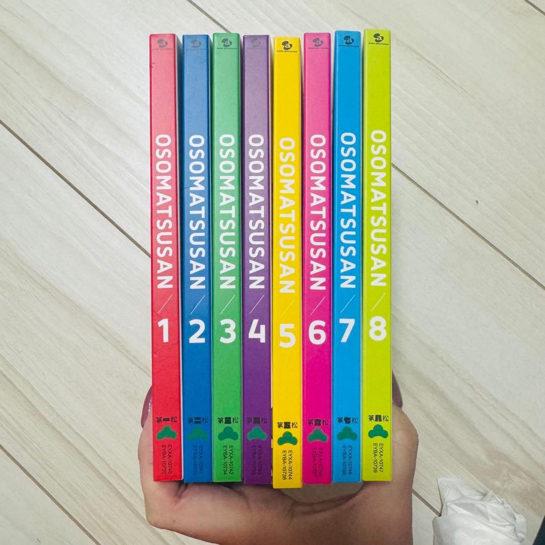 おそ松さん　DVD 第1期1〜8巻　第２期1〜3巻セット