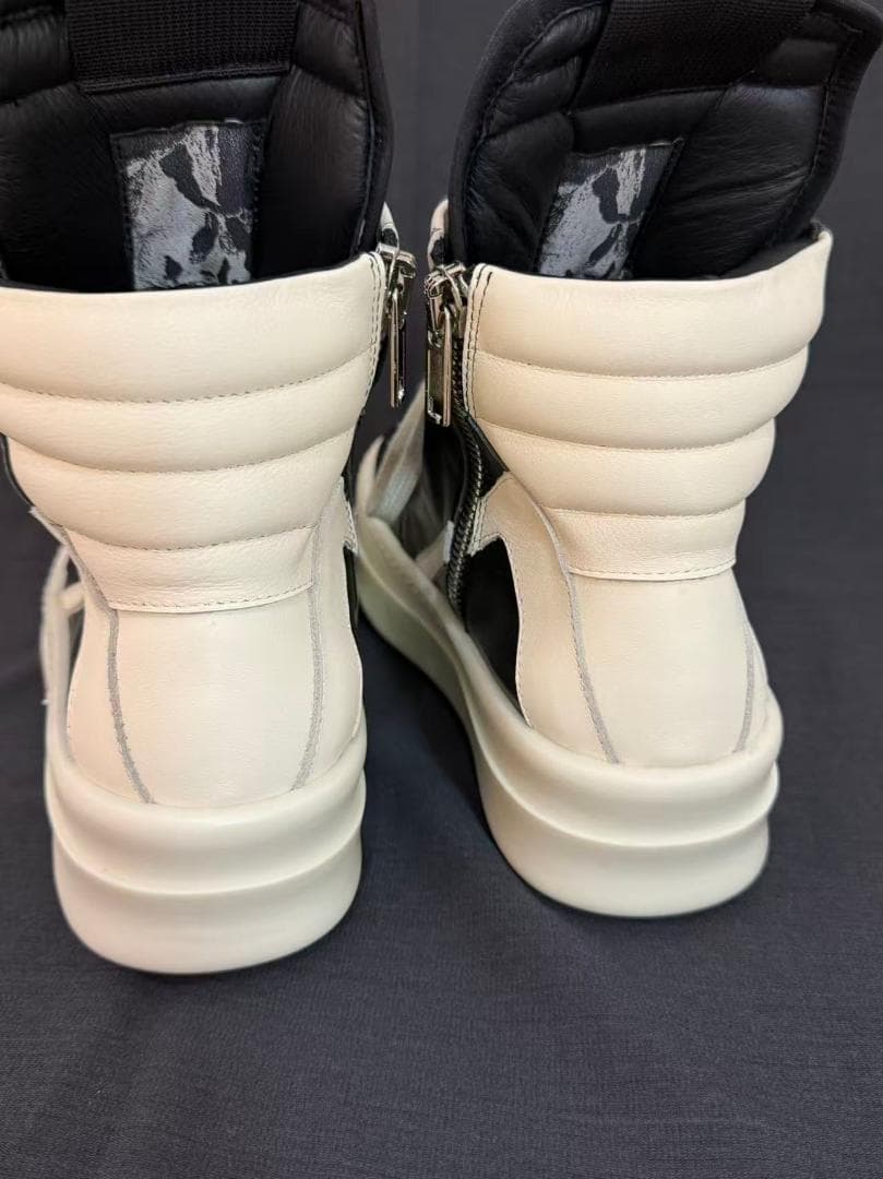 ハイカットスニーカー 黒/白 厚底