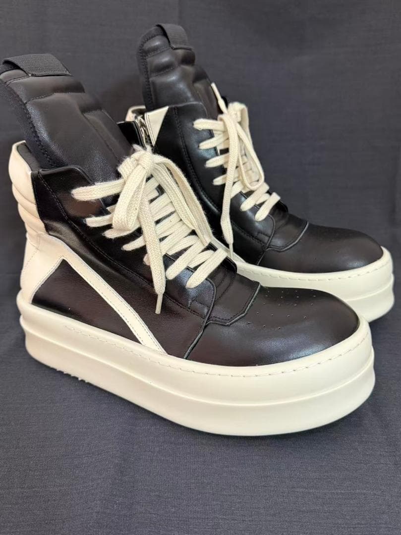 ハイカットスニーカー 黒/白 厚底