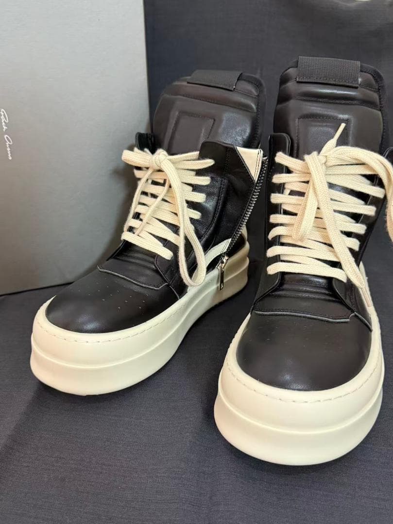 ハイカットスニーカー 黒/白 厚底