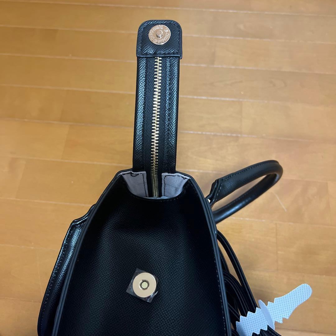 ナチュラルビューティーエレナ　リュック　ブラック