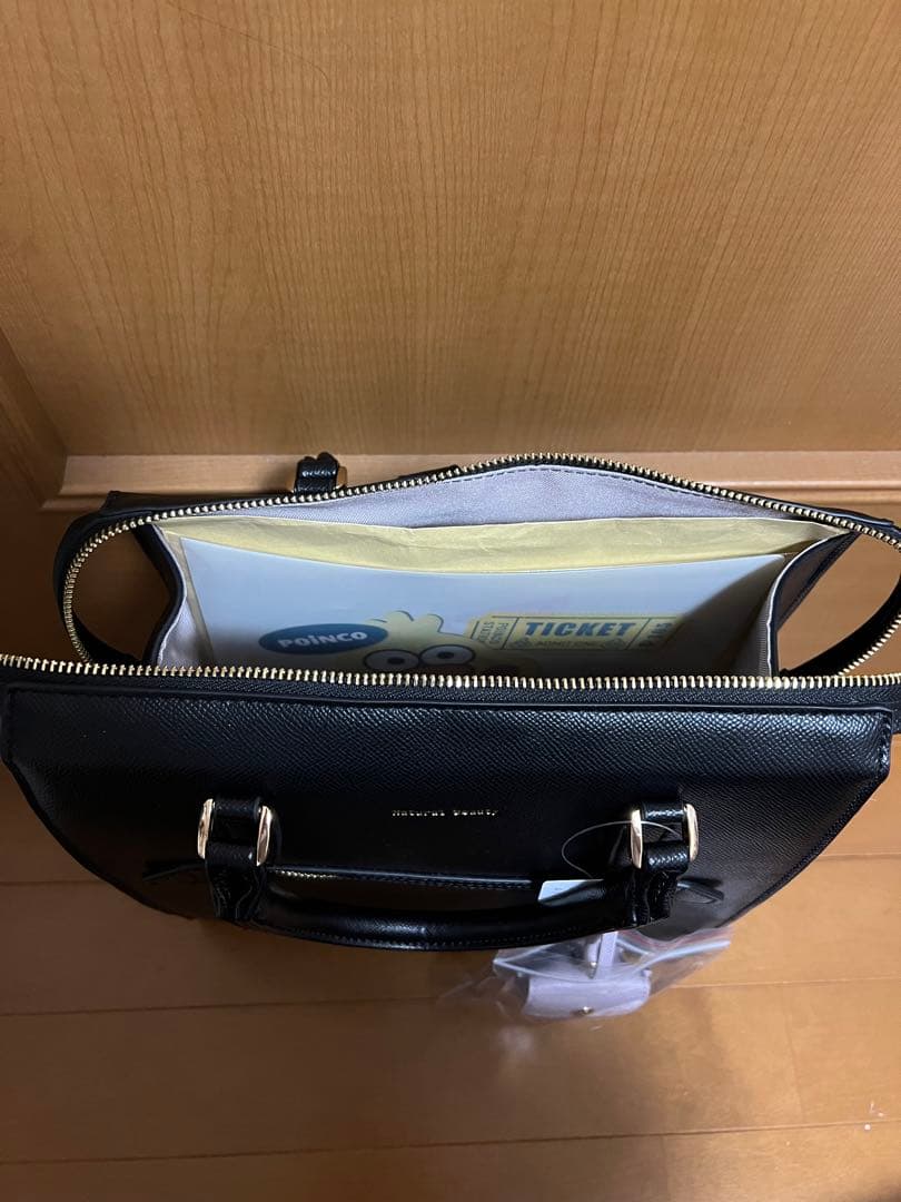 ナチュラルビューティーエレナ　リュック　ブラック