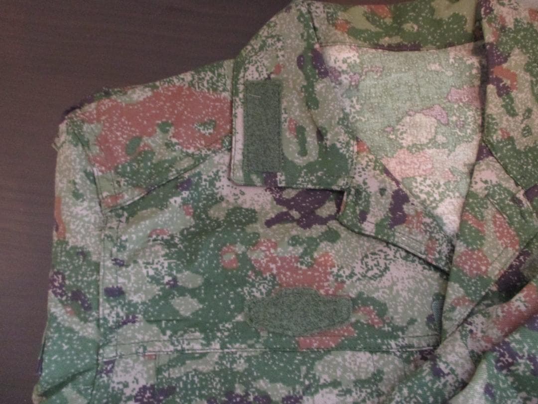 未使用　中国軍　21式　星空迷彩　戦闘服　迷彩服　軍服　上下セット　サイズM