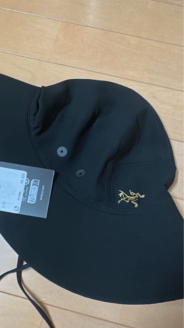 【アークテリックス】黒のアウトドアハット・サファリハット