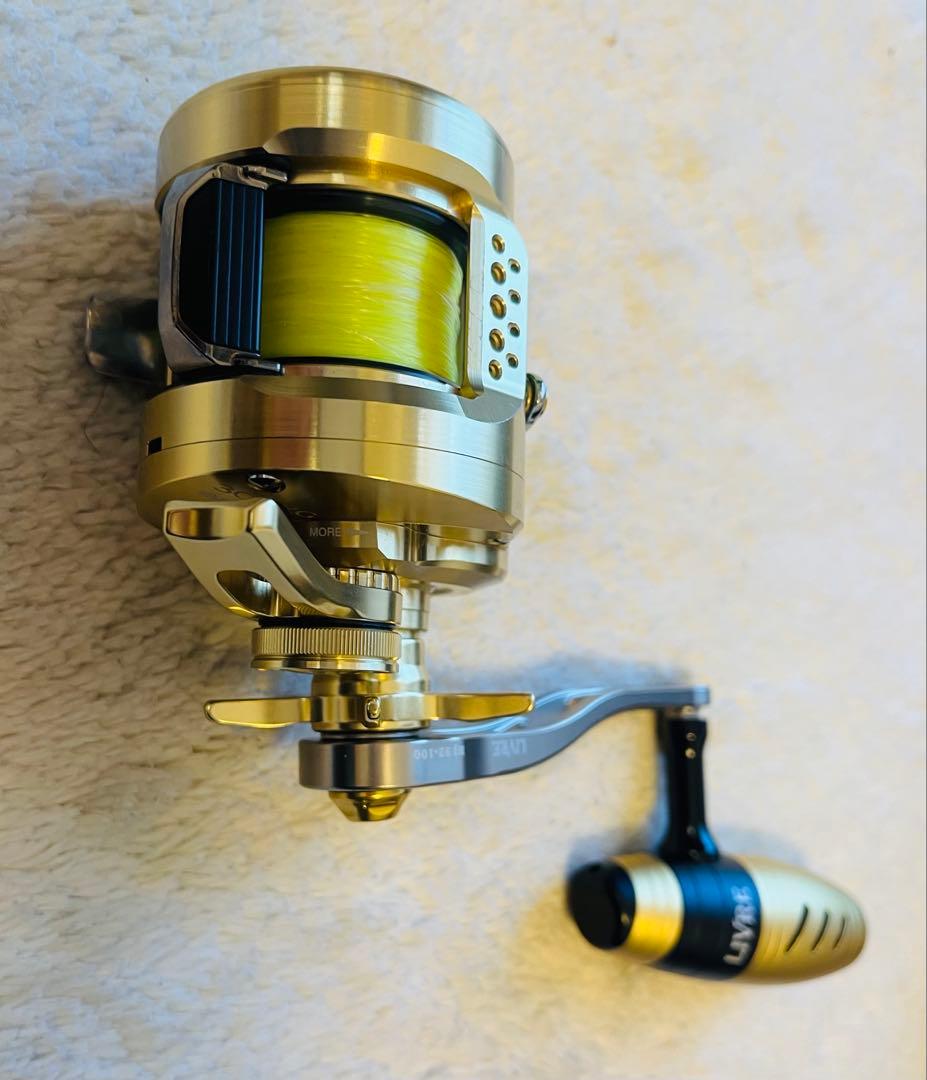 22 オシアコンクエスト 300XG リブレ替スプール付 BJ92-100 美品