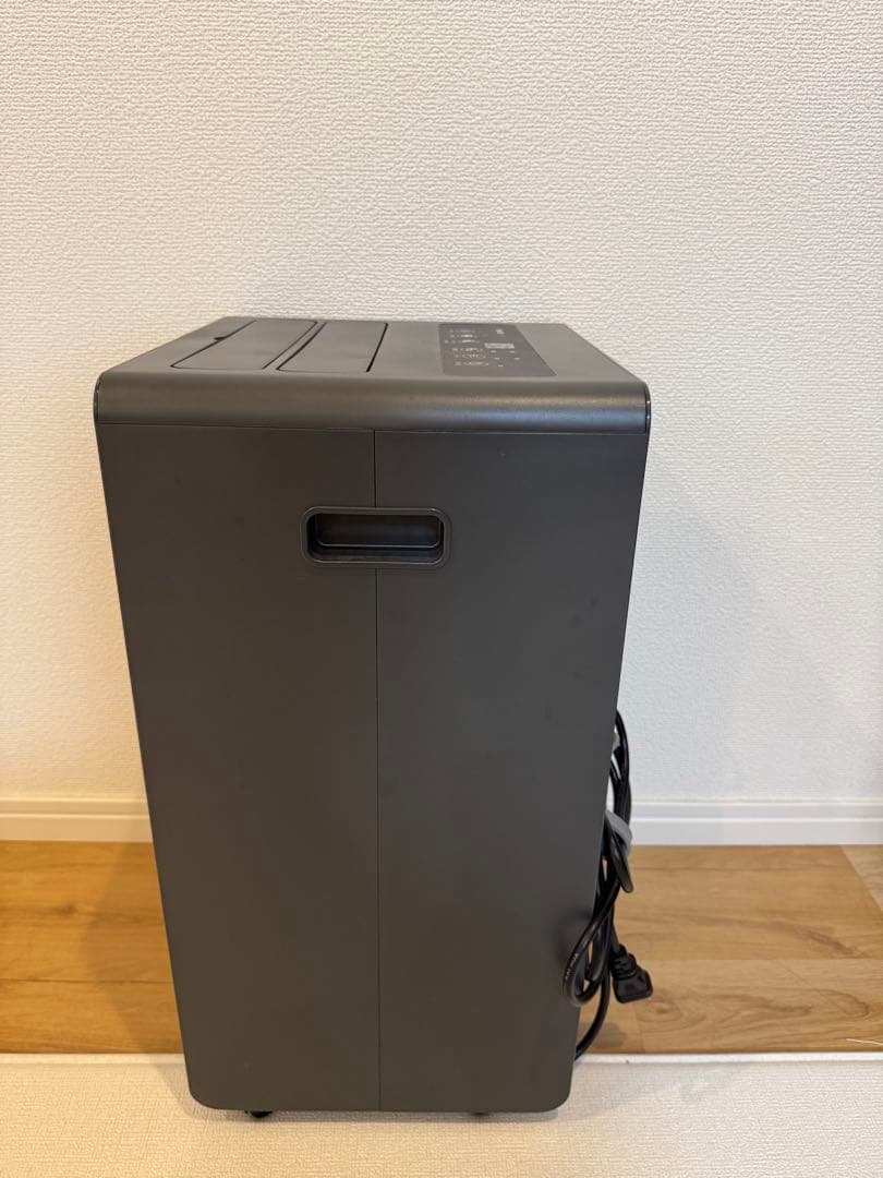 山善　コンプレッサー式除湿機