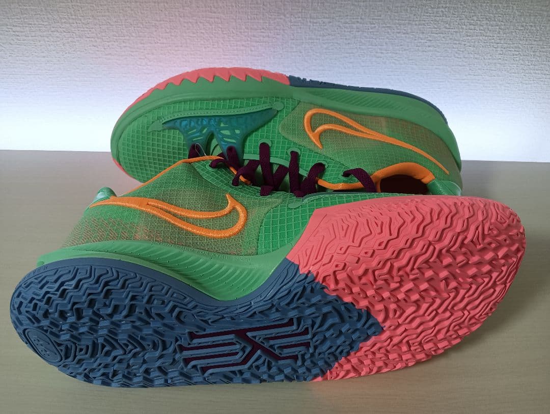 NIKEカイリーロー4 28cmキープスーフレッシュ