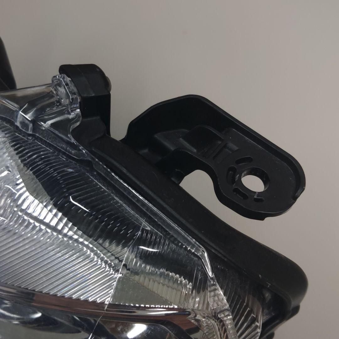 ムーヴキャンバス850s左ヘッドランプ