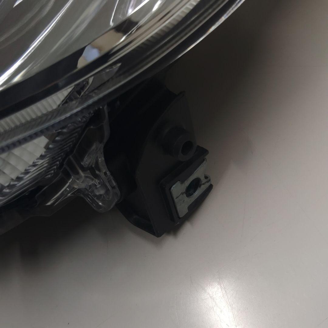 ムーヴキャンバス850s左ヘッドランプ