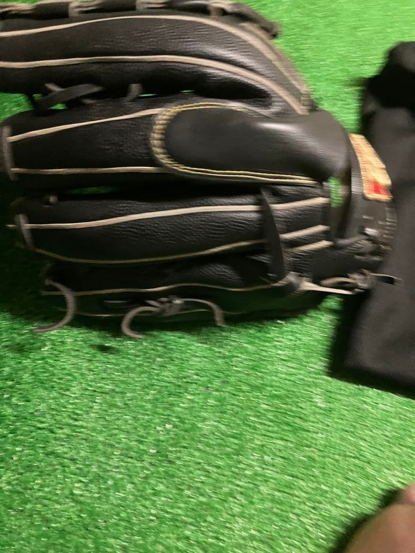 Wilson 硬式　投手用グラブ