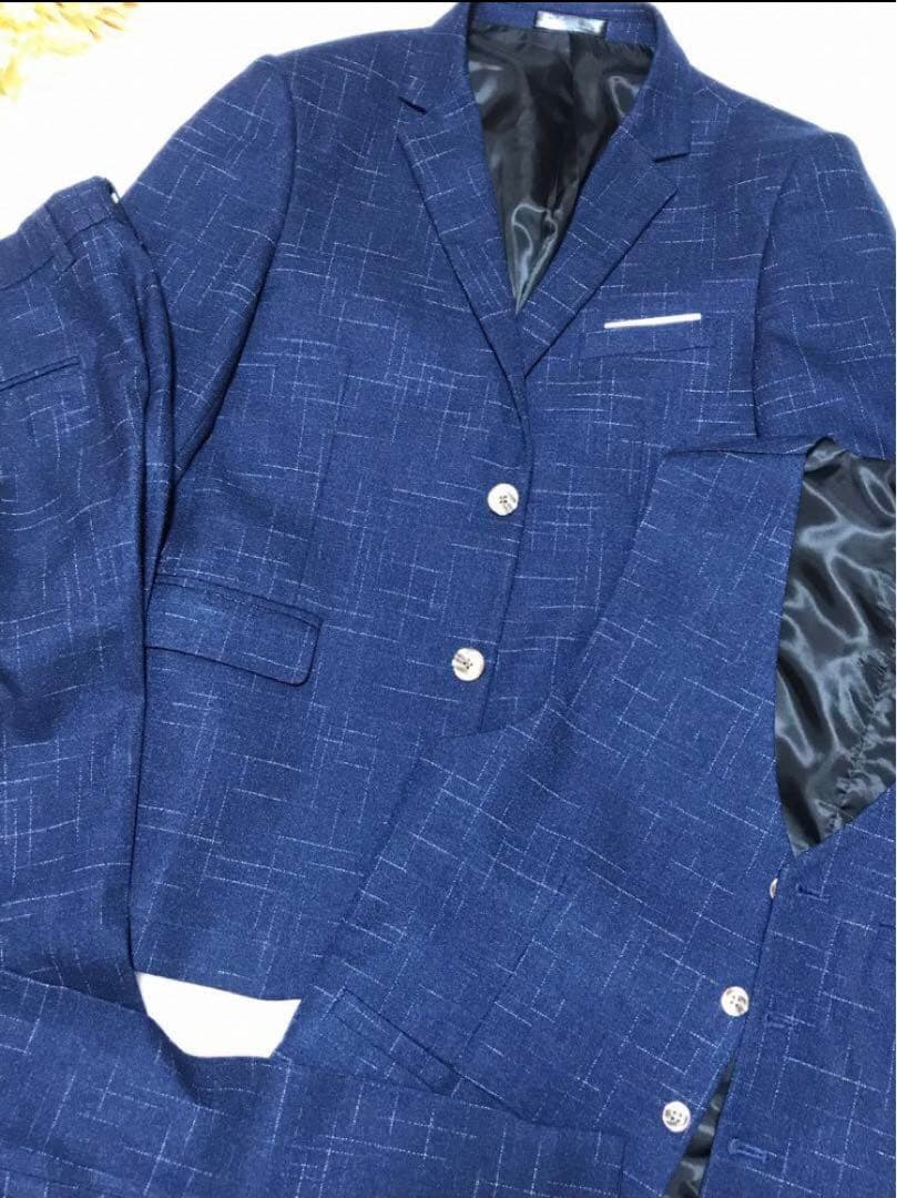 【24時間以内発送】★美品！★青紺3ピーススーツ（L）