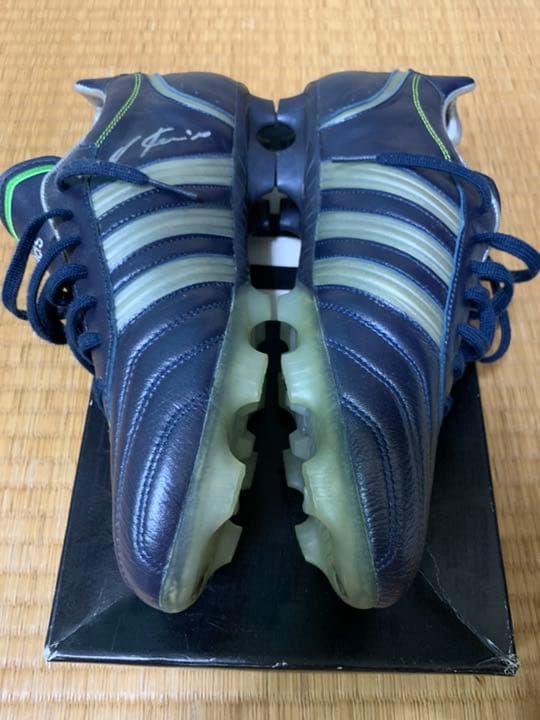 アディダス サッカースパイク