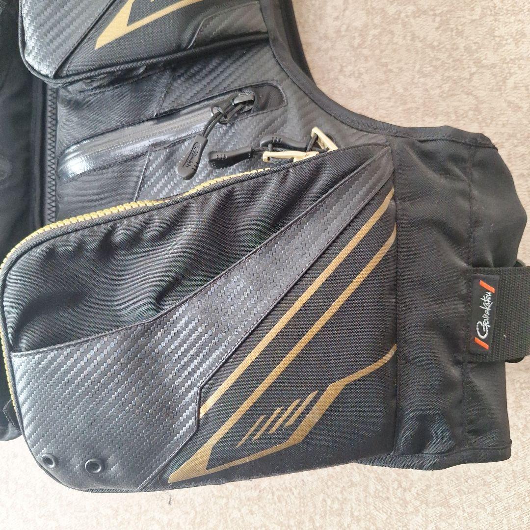 Gamakatsu フィッシングベスト ブラック/ゴールド　Lサイズ