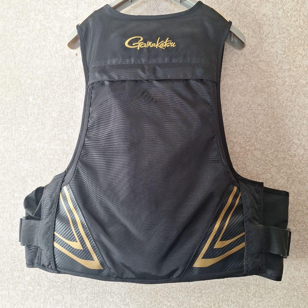 Gamakatsu フィッシングベスト ブラック/ゴールド　Lサイズ