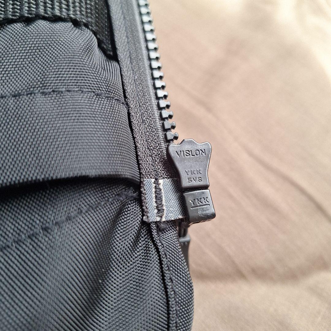 Gamakatsu フィッシングベスト ブラック/ゴールド　Lサイズ