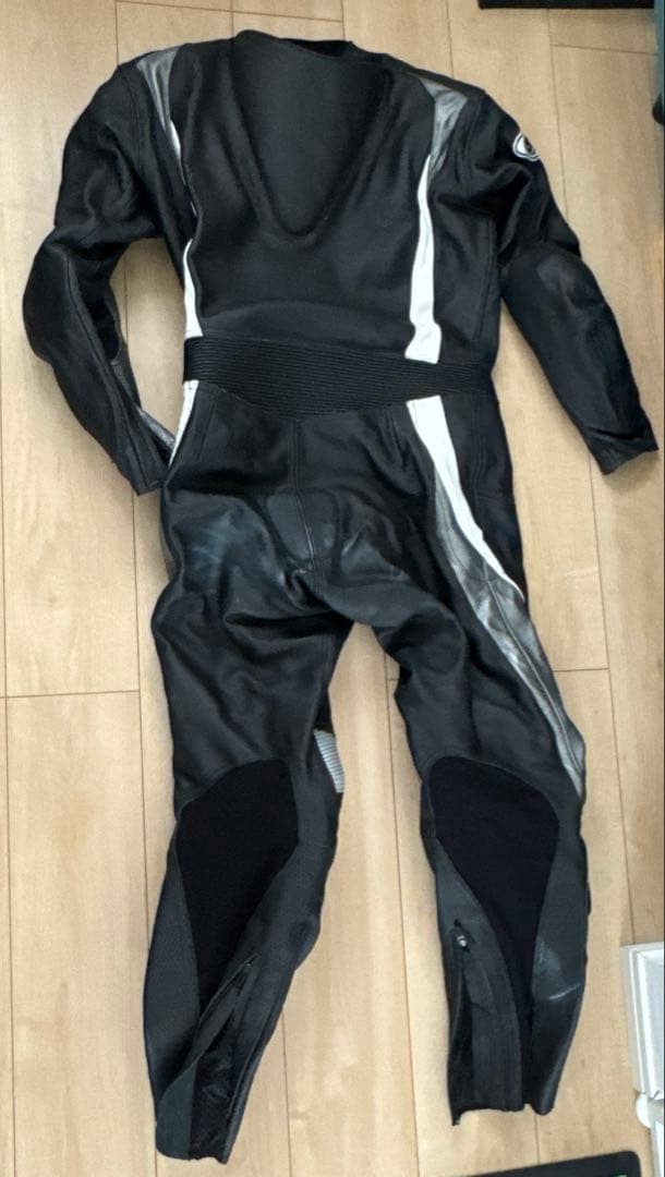 バイク　レーシングスーツ