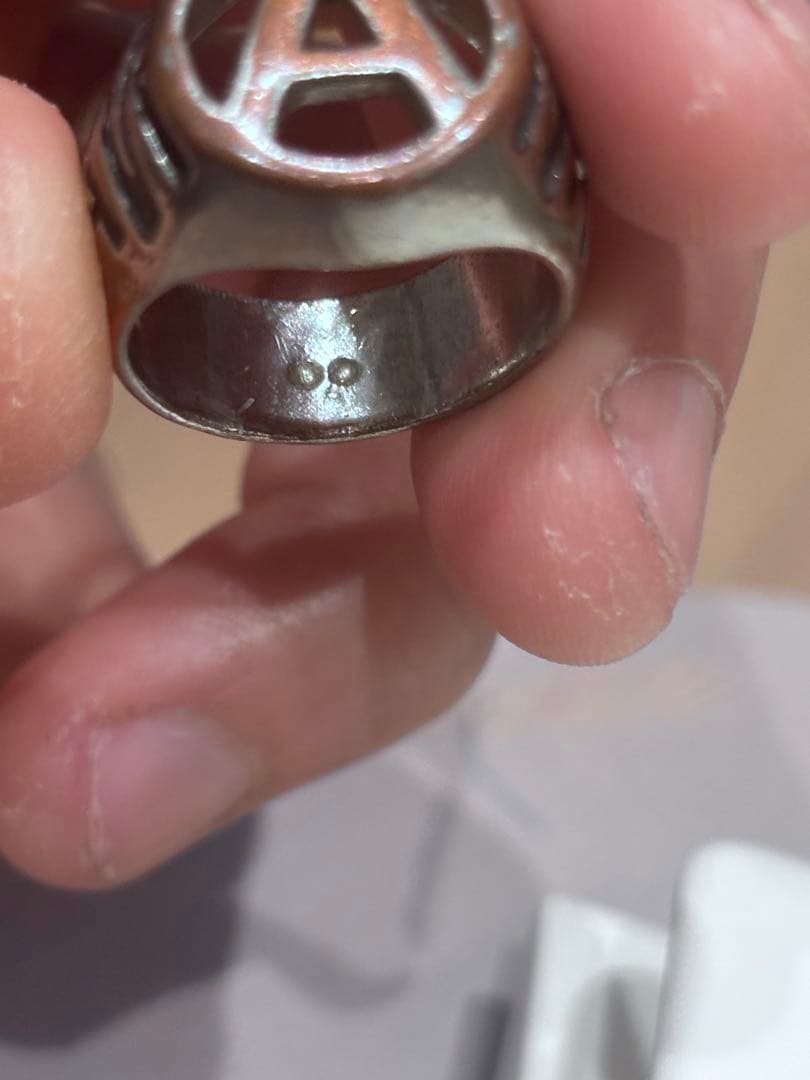 く*ー様 アンティーク 彫金 高彫 金張 シルバーゴールド 指輪。未鑑定