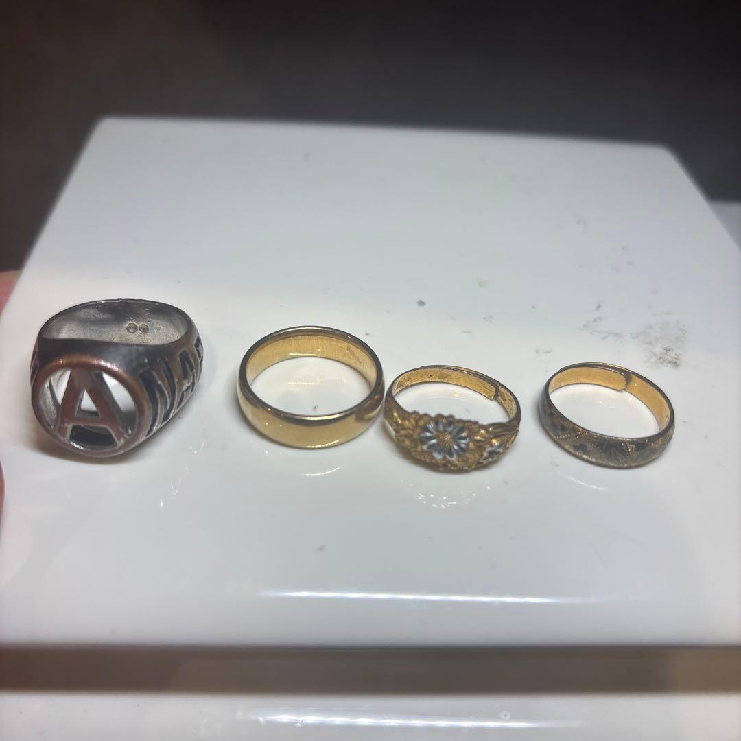 く*ー様 アンティーク 彫金 高彫 金張 シルバーゴールド 指輪。未鑑定