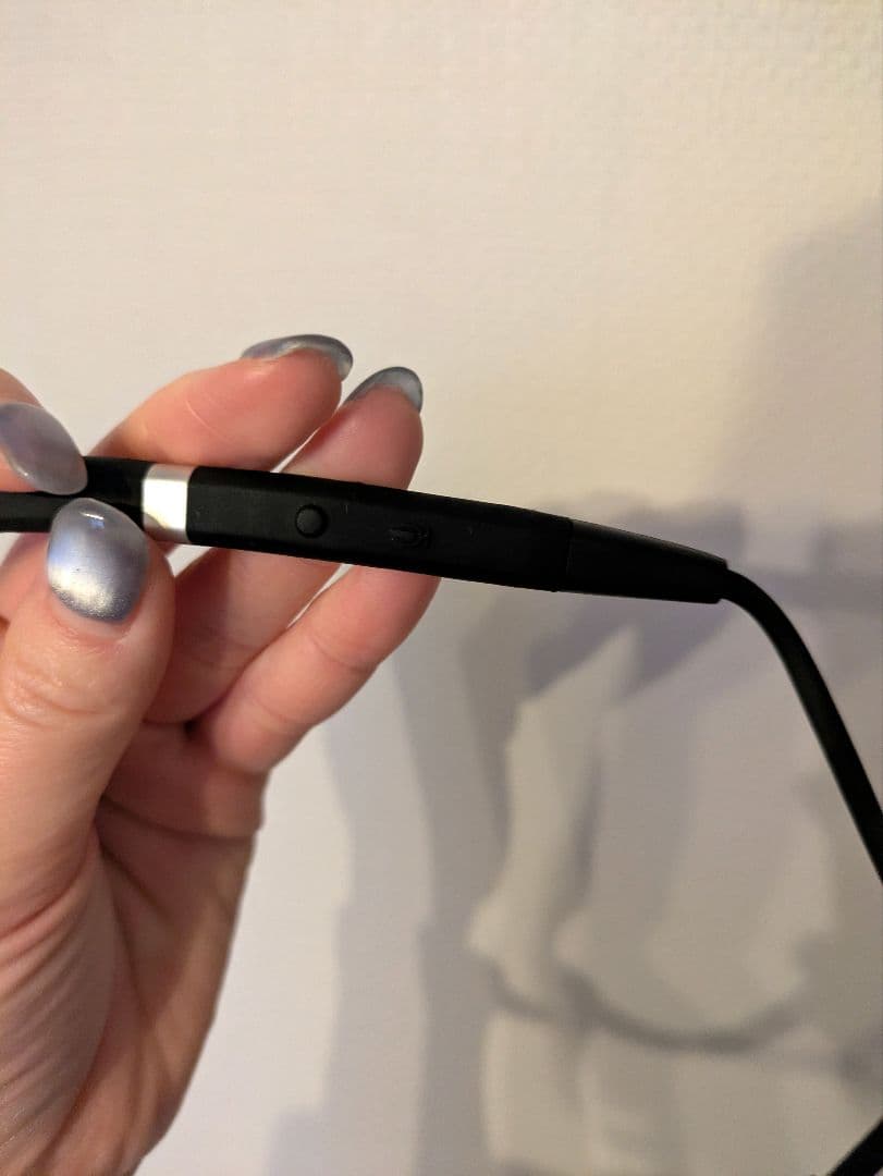 【mugichanchan】Jabra ワイヤレスヘッドホン ケース