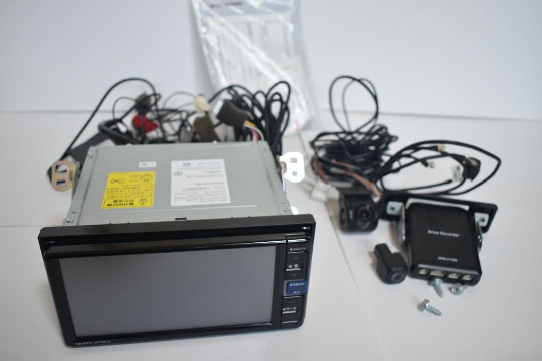 ダイハツ　タント純正ナビNMZK-W72D USBアダプタ　純正ドライブレコーダ