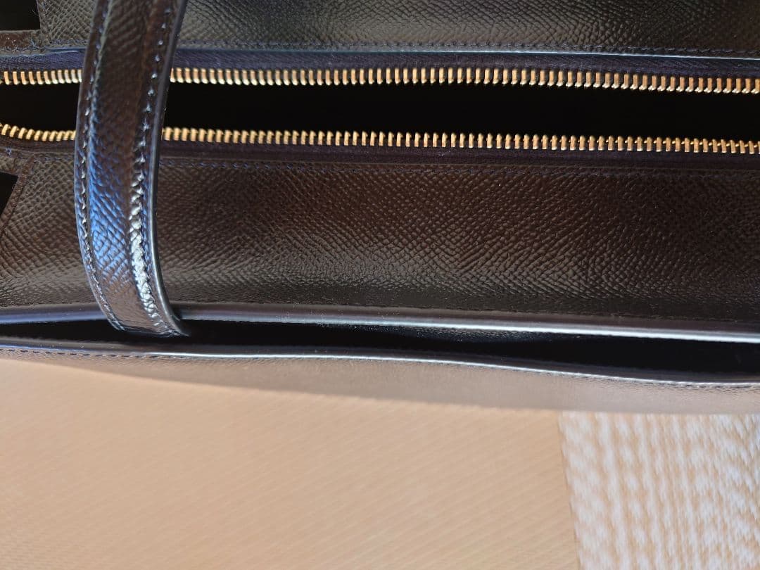 フェラガモ　ガンチーニ　黒トートバッグ