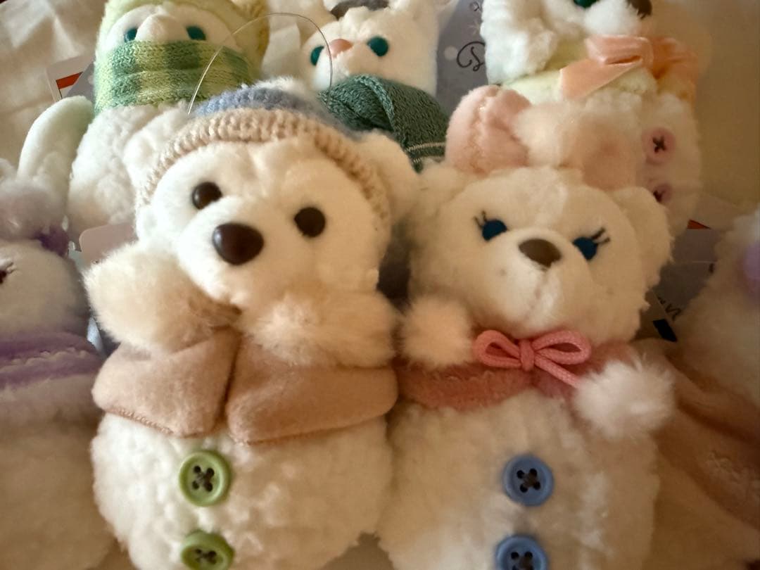 ダッフィー＆フレンズのシークレット・オブ・スノーウィーデイ　雪だるま　チャーム