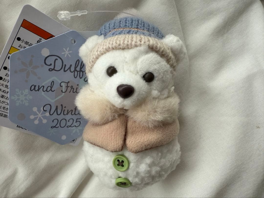 ダッフィー＆フレンズのシークレット・オブ・スノーウィーデイ　雪だるま　チャーム