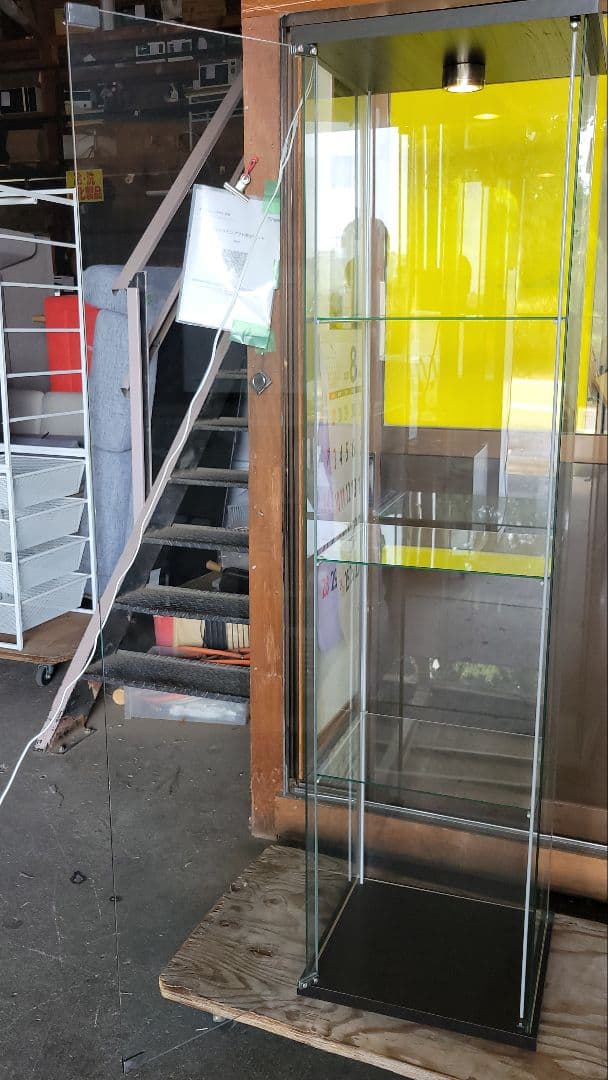 ひかる-引取限定！IKEA DETOLF ガラスショーケース 照明付
