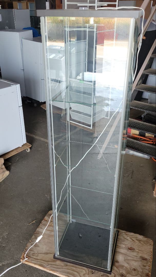 ひかる-引取限定！IKEA DETOLF ガラスショーケース 照明付