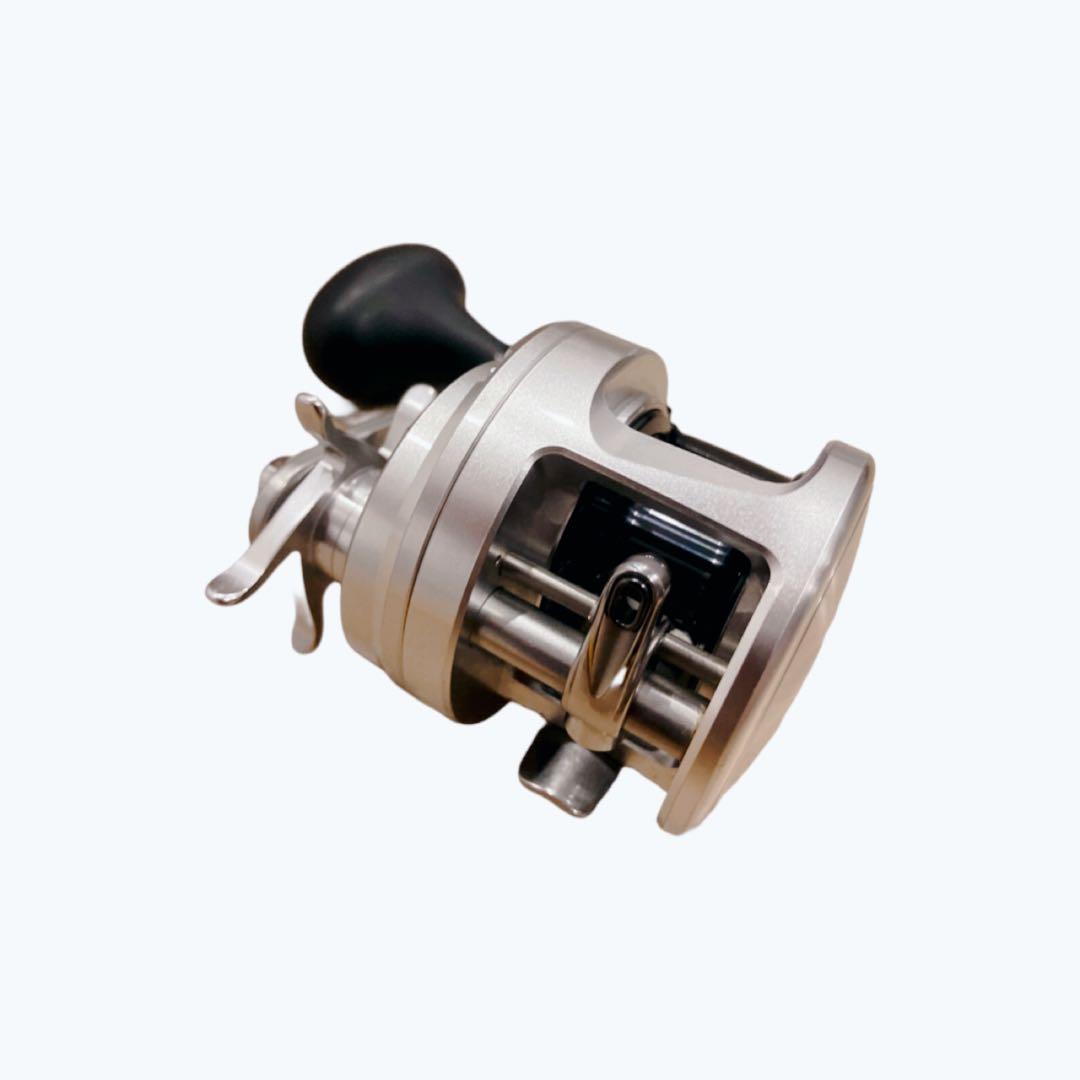 【美品】SHIMANO 13オシアカルカッタ　300hg 早い者勝ち　即購入歓迎