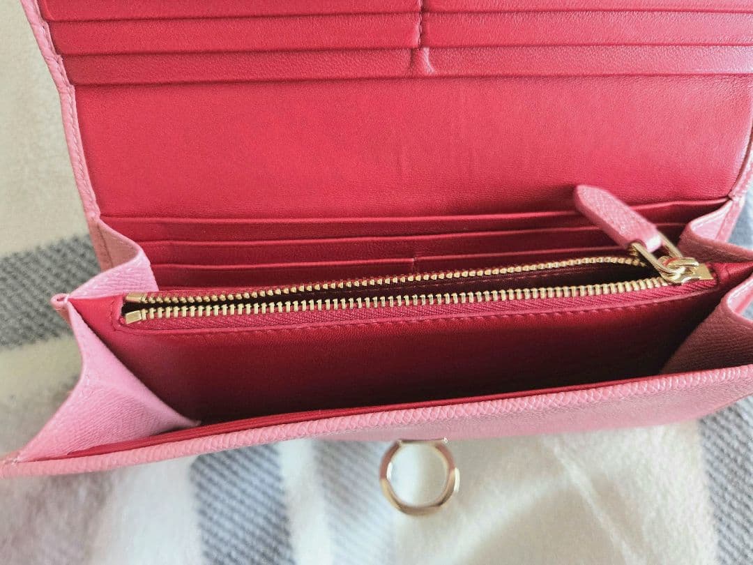 【美品】正規品！BVLGARI ピンク レディース長財布