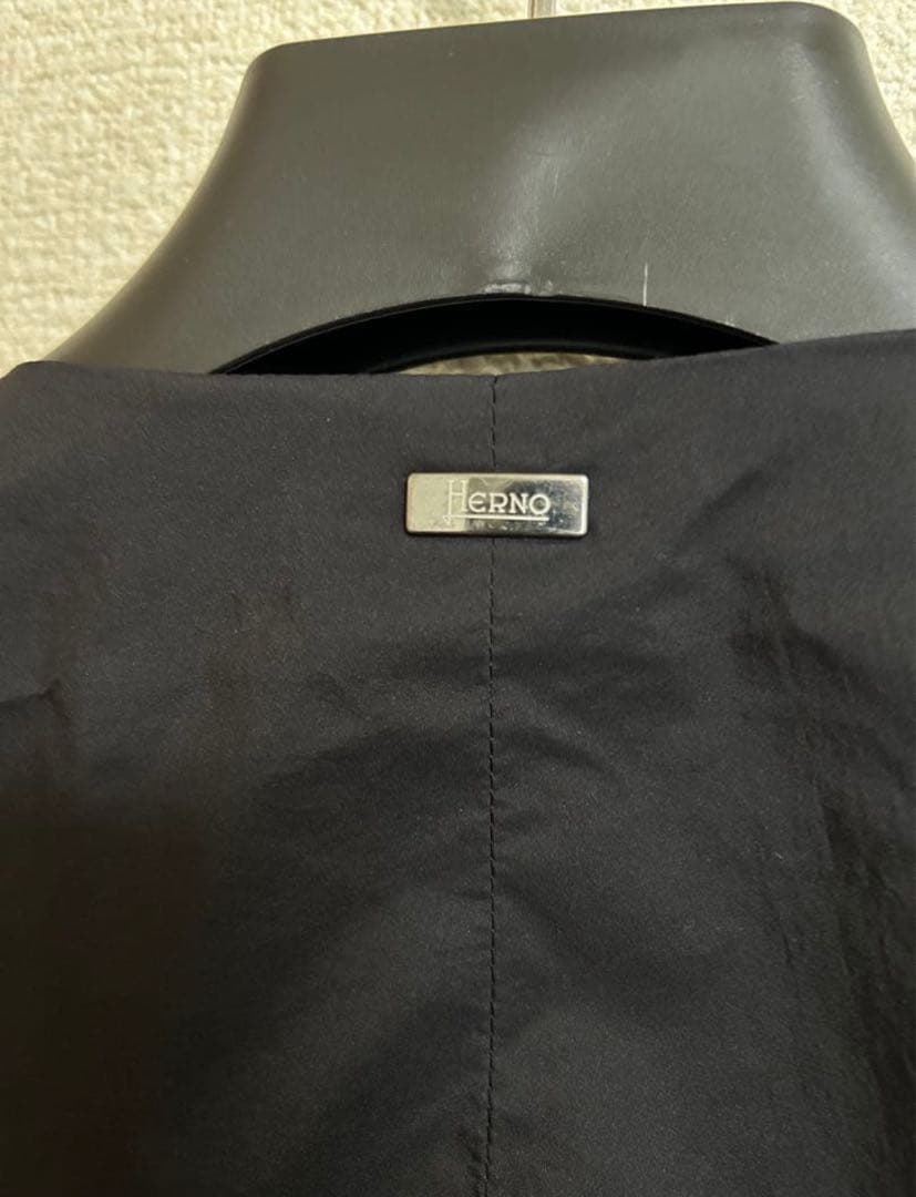 Herno ブラック ダウンベスト(ダウンジレ) ヘルノ　サイズ44 Sサイズ