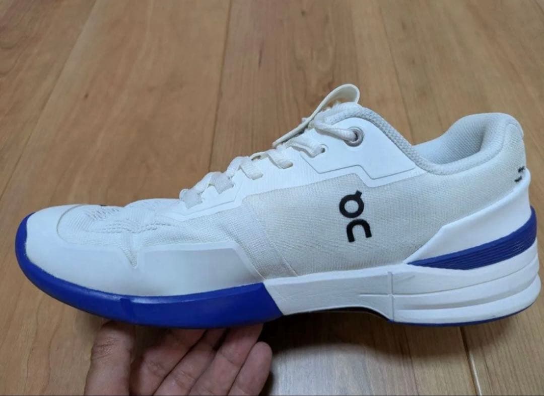 on テニスシューズ the Roger pro　27cm ※箱付き