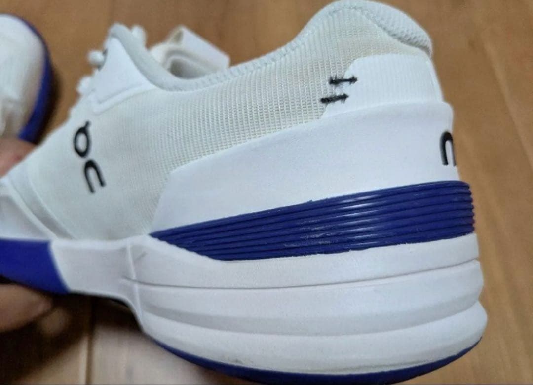 on テニスシューズ the Roger pro　27cm ※箱付き