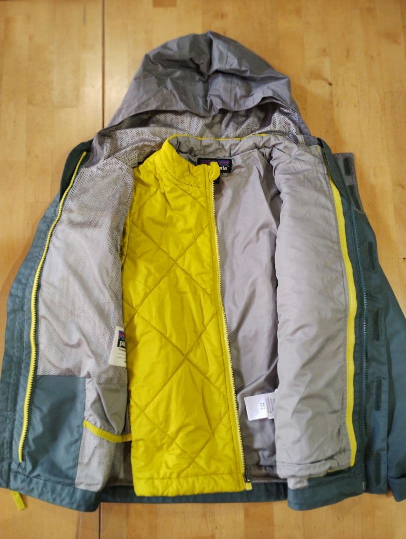 キッズ　パタゴニア　ジャケット マウンテンパーカー　3-in-1