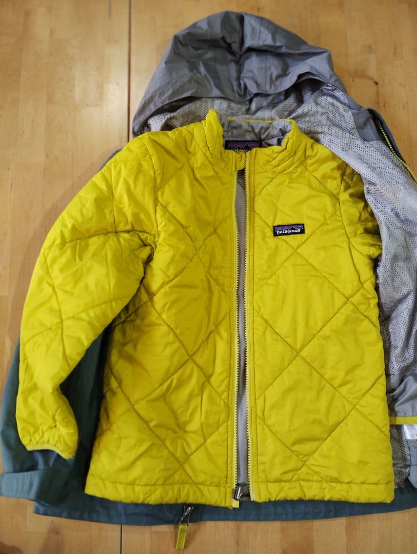 キッズ　パタゴニア　ジャケット マウンテンパーカー　3-in-1