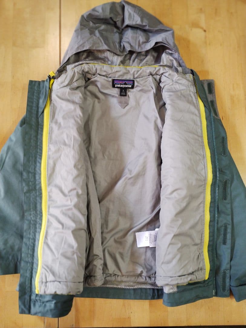 キッズ　パタゴニア　ジャケット マウンテンパーカー　3-in-1